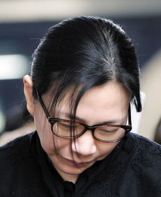 坚果碎梦 在审判与团聚天平上的家族继承人